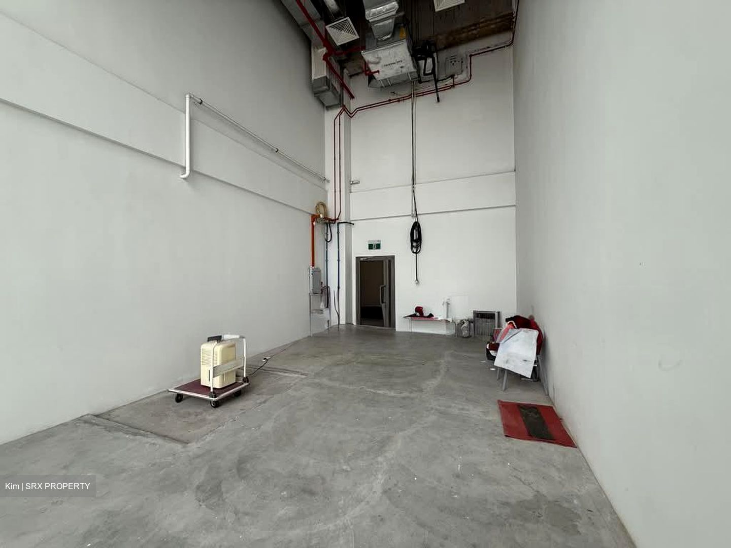 Connexion (D8), Office #569188511